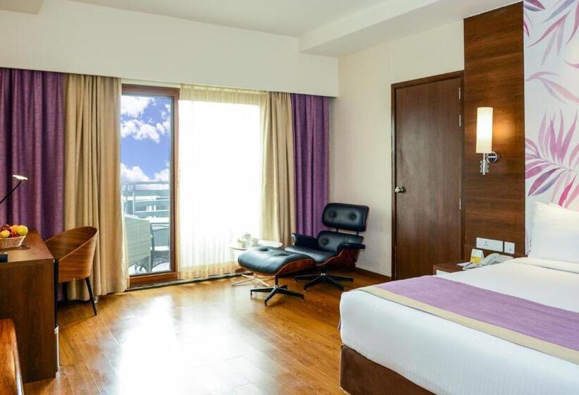 בית מלון כפרי Purple Palms Resort & Spa