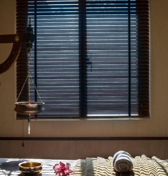 בית מלון כפרי Purple Palms Resort & Spa