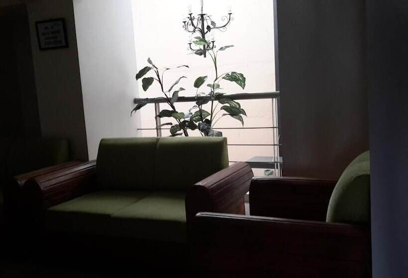 Отель Real Colonial