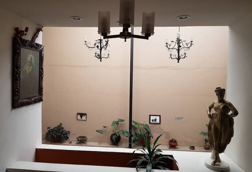 Отель Real Colonial