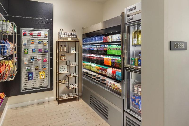 Отель Renaissance Atlanta Airport Gateway