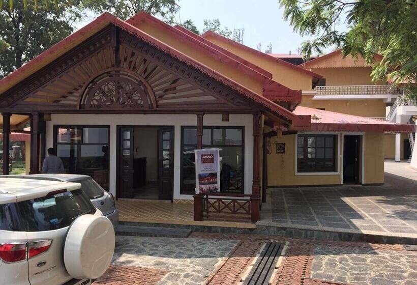 בית מלון כפרי Royal Mansion, Mussoorie