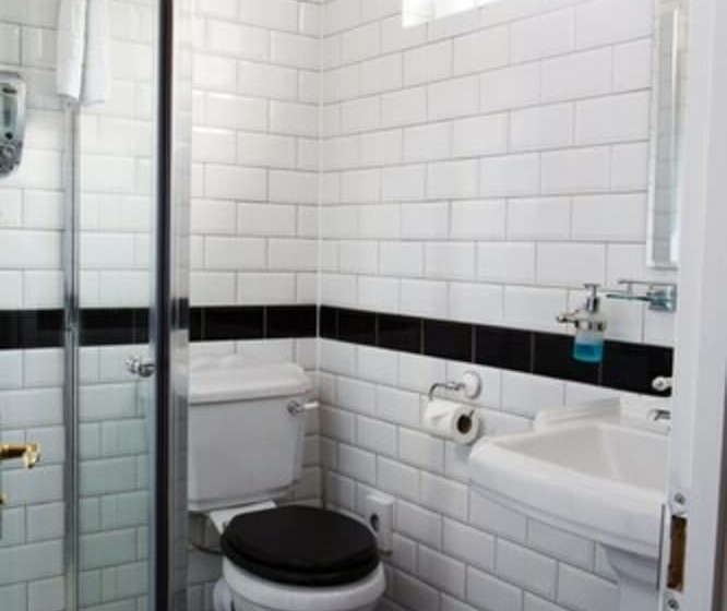 Отель Rye Court