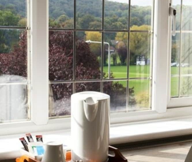 Отель Rye Court