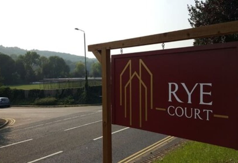 Отель Rye Court