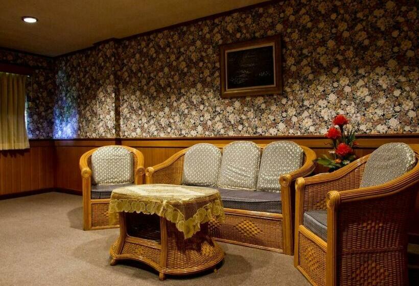 Отель Sakol Grand Palace