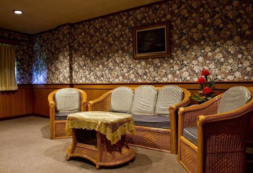 Отель Sakol Grand Palace