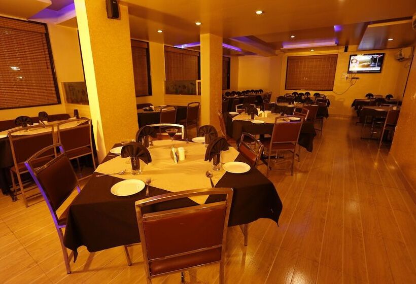 בית מלון כפרי Sanket Inn