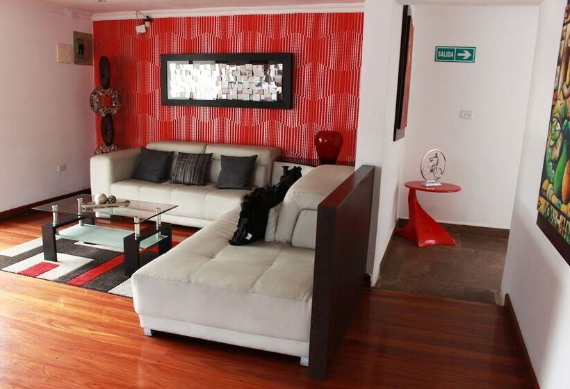 هتل Santiago De Compostella Suites