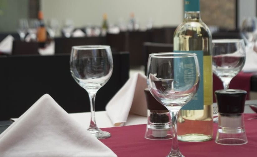 هتل Santiago De Compostella Suites