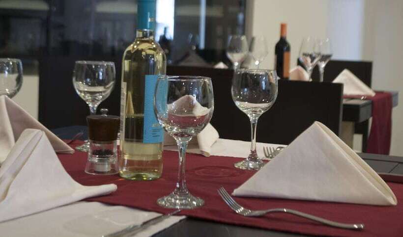 هتل Santiago De Compostella Suites