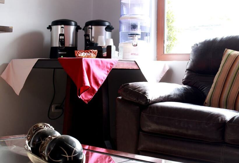 هتل Santiago De Compostella Suites