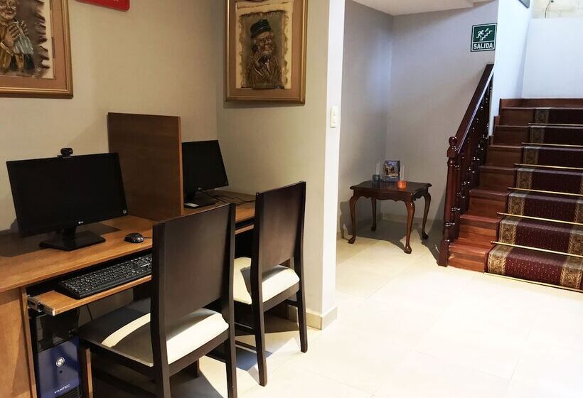 هتل Santiago De Compostella Suites