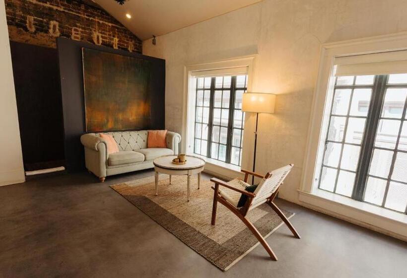 Catahoula Hotel New Orleans