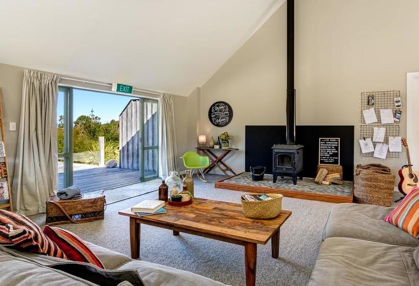 בית מלון כפרי Split Apple Lodge  Boutique Eco Lodge & Spa