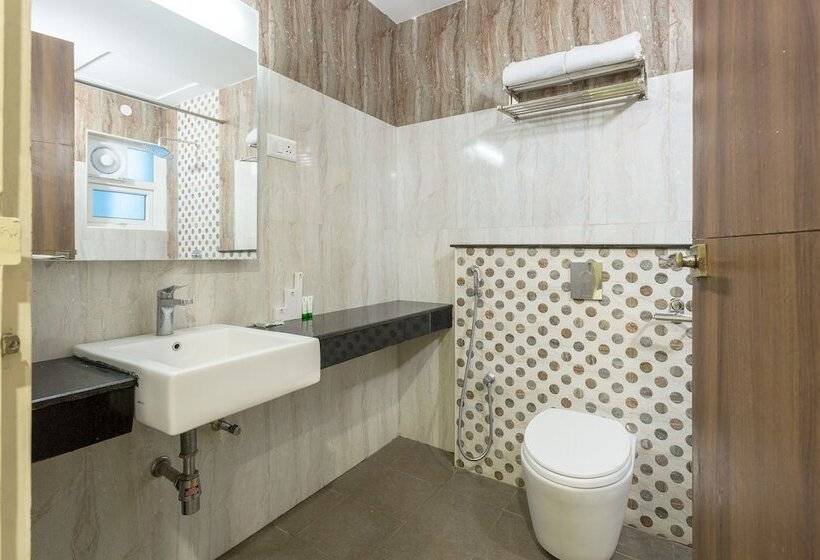 Отель Treebo Berrys Boutique