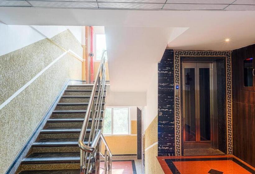 酒店 Treebo Empire