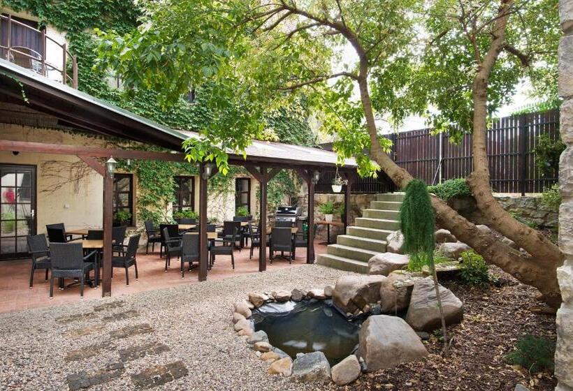 Hotelli U Hada žatec