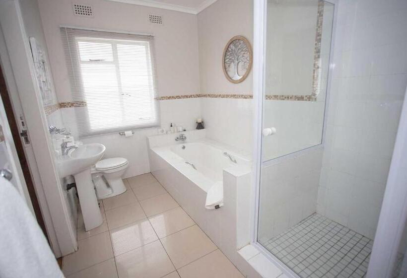 בית מלון כפרי Valley Lodge