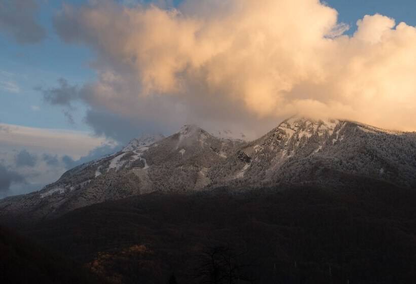 هتل Villa Uytnaya