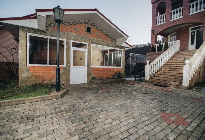 هتل Villa Uytnaya