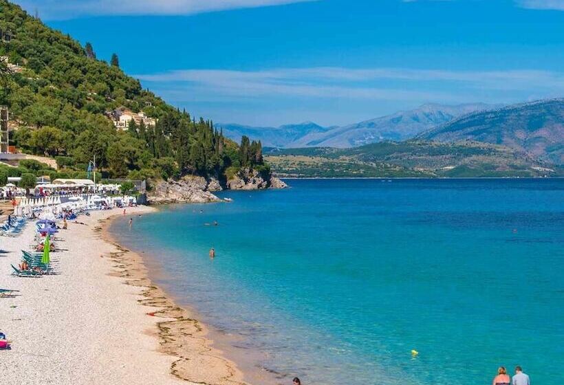 Krouzeri Beach Apartments