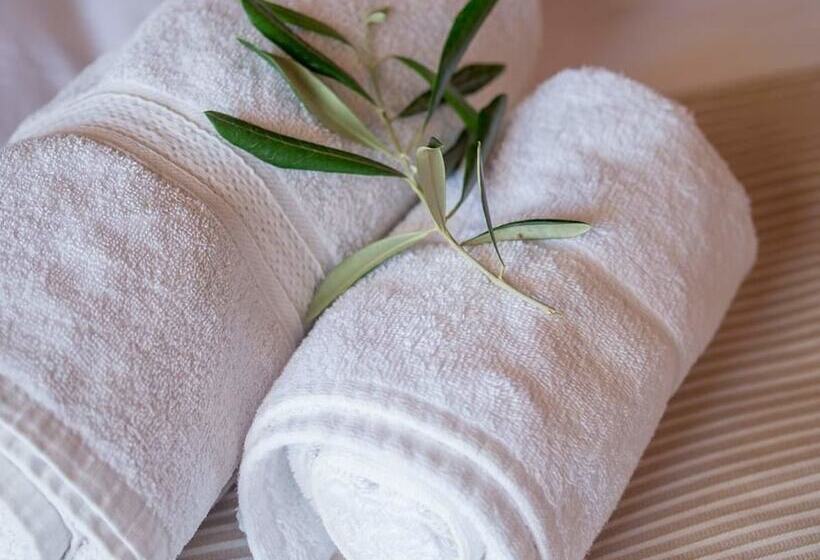 Krouzeri Beach Apartments