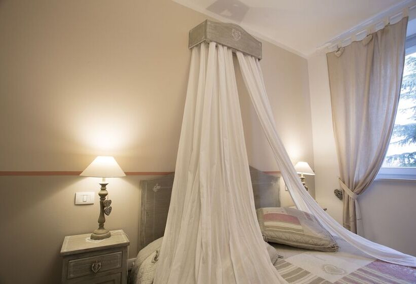 La Vecchia Tenenza B&b