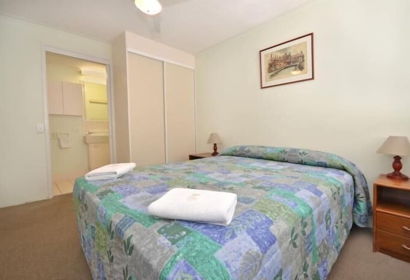 Lindomare Apartments