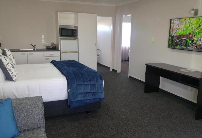 مُتل White Heron Motor Lodge