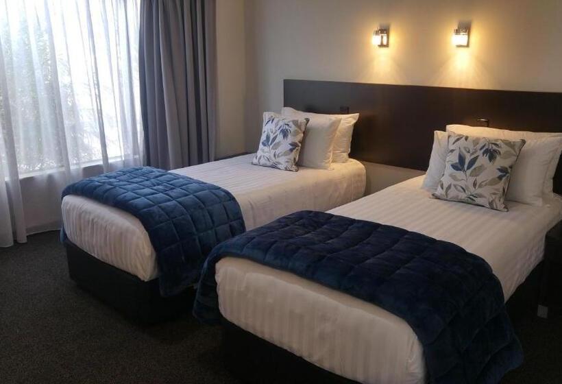 مُتل White Heron Motor Lodge