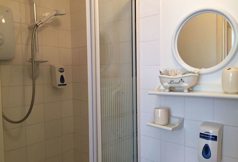 Пансион Albany Lodge Guest House