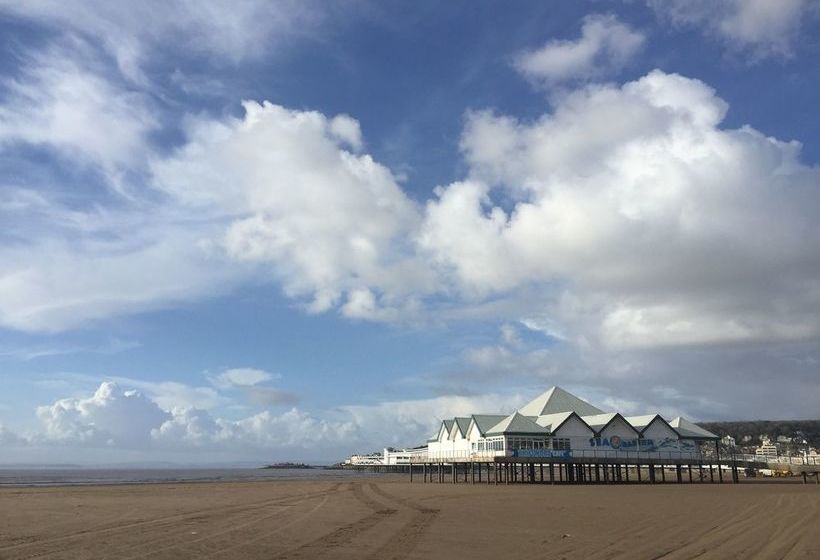 Пансион Albany Lodge Guest House