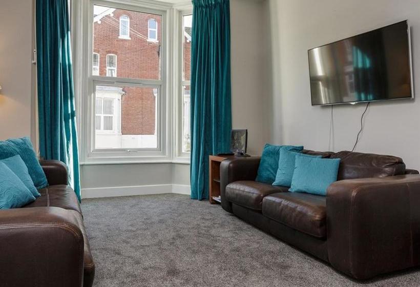 Пансион Blue Star House