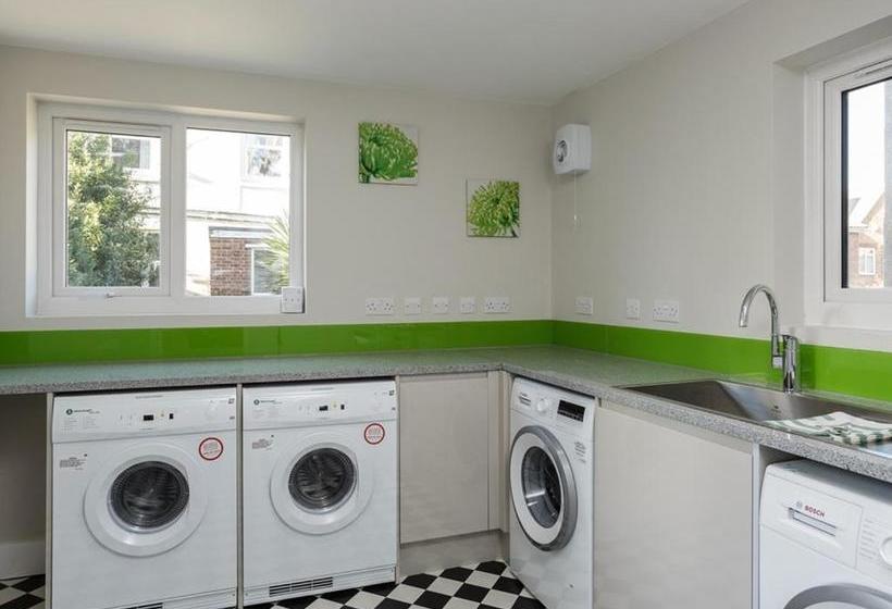 Пансион Blue Star House