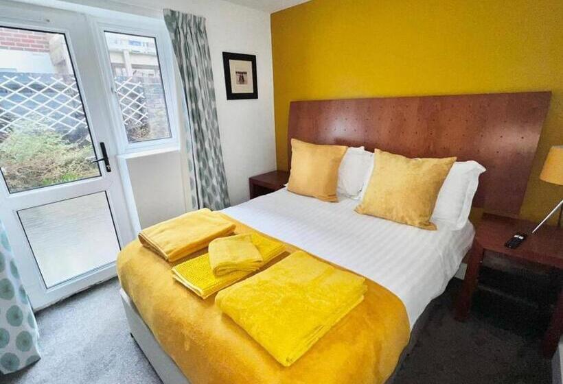 Пансион Blue Star House