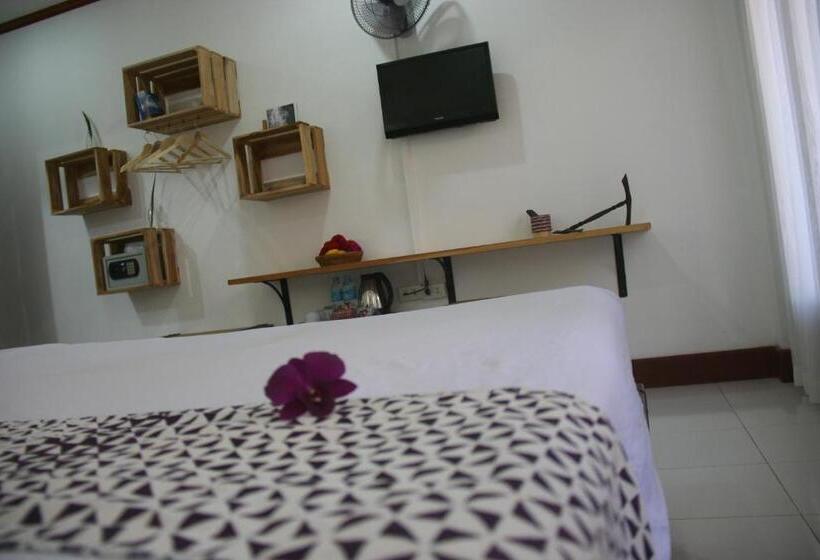 بنسيون Cold River