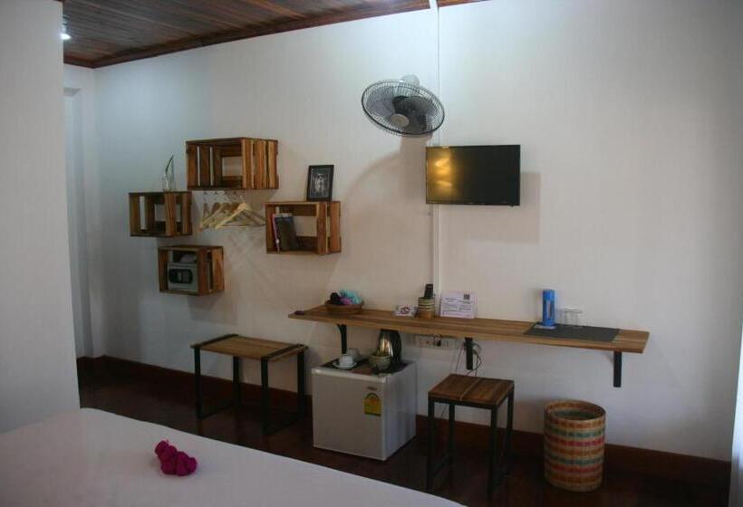 بنسيون Cold River