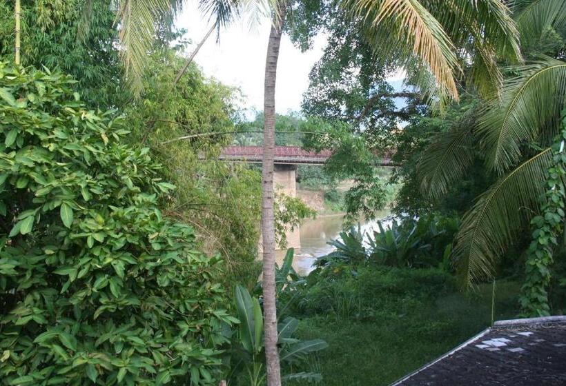 بنسيون Cold River