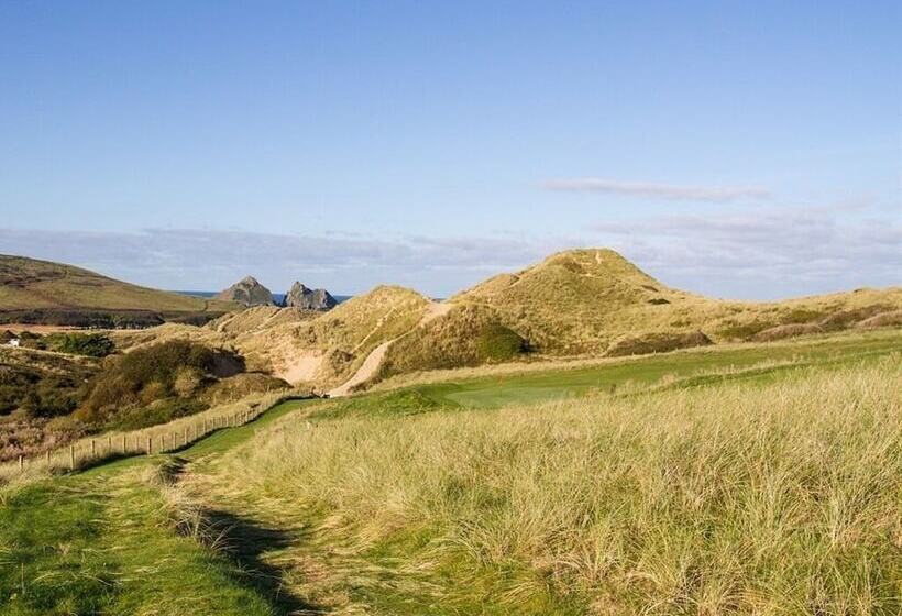 Пансион Holywell Bay B&b