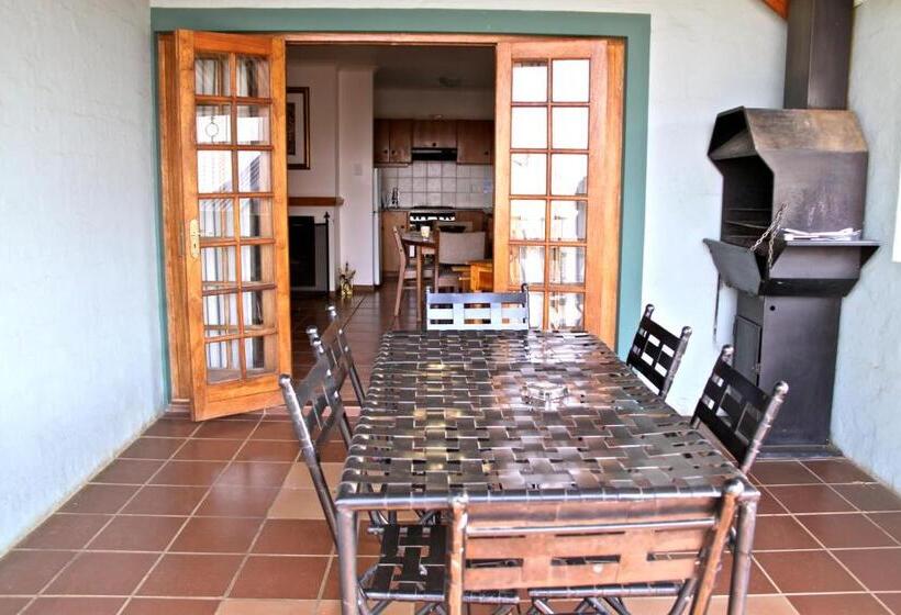 פנסיון Red Mountain House