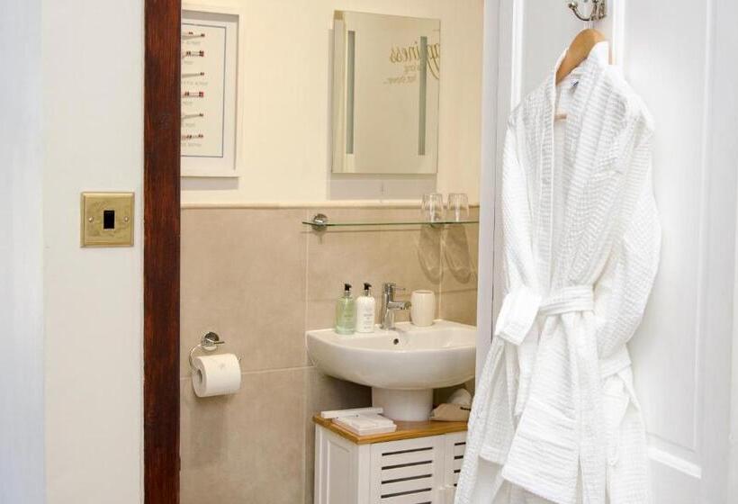 Пансион Strathallan Bed And Breakfast