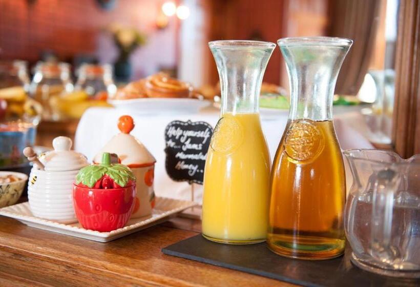 Пансион Strathallan Bed And Breakfast