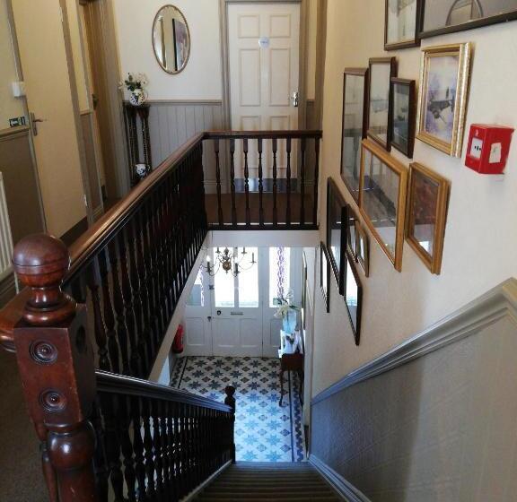 פנסיון The Claremont