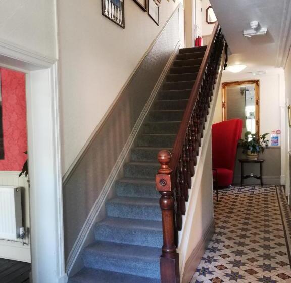 פנסיון The Claremont