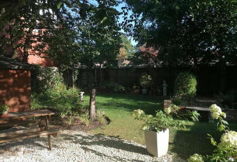 פנסיון The Claremont