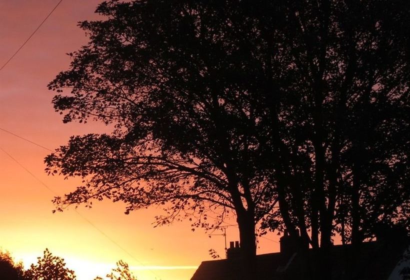 ペンション The Landings @ 83