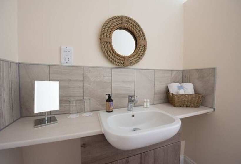 膳宿费 The Lodge At Broadway