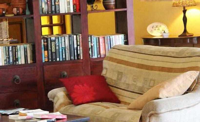 Пансион The Palms Guesthouse