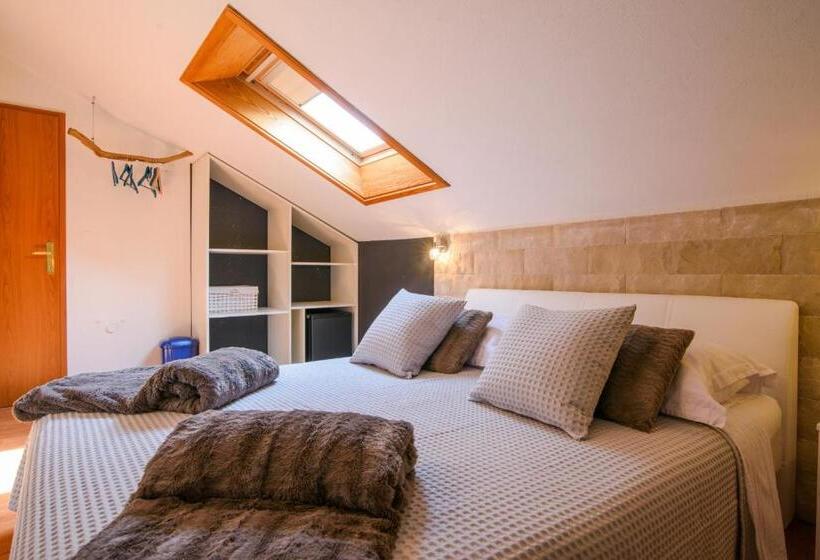 פנסיון Villa Jidro